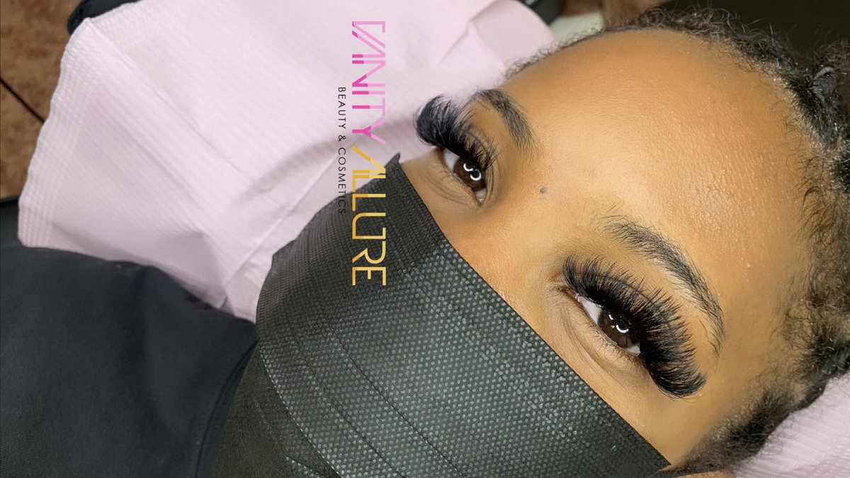 thevanitydoll_'s tweet photo. @bossxli @thevanityallurebeauty on ig 💕 https://t.co/MMw5m3tfIt