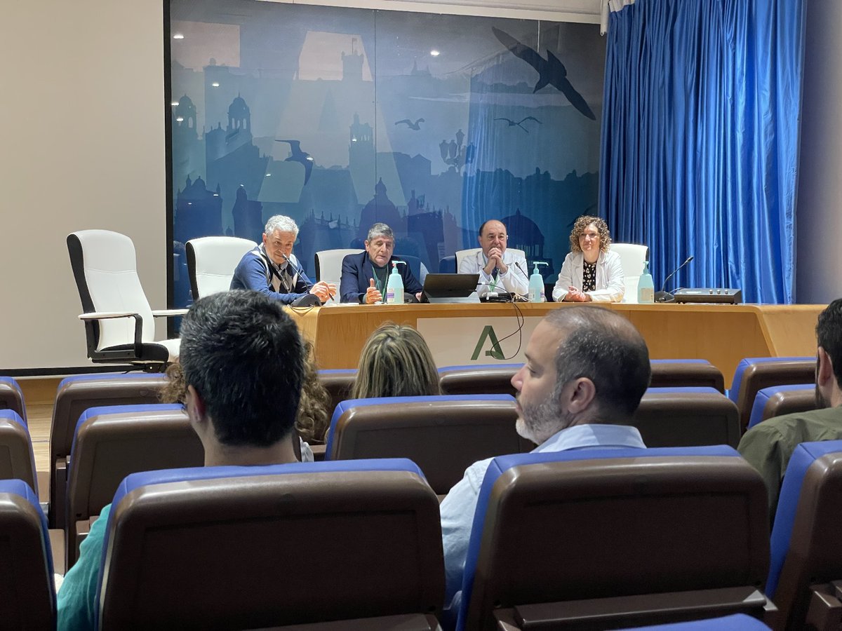 HUPMCadiz's tweet photo. La Unidad de Cardiología del @HUPMCadiz organizó ayer una jornada de coordinación sobre la Consulta Virtual de Lípidos, una estrategia de prevención secundaria para disminuir el riego a la repetición de eventos cardiovasculares en Pacientes postinfartados. https://t.co/dqiKefETvP