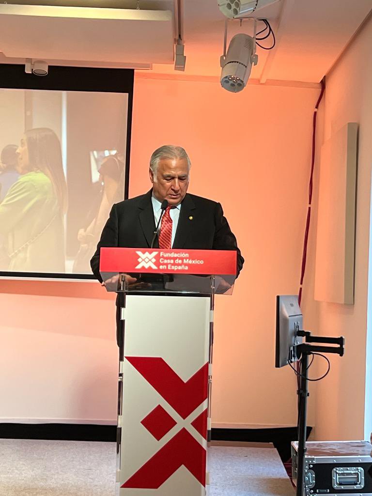 AsocHotelesCDMX's tweet image. En el marco de #FITUR2024 @fitur_madrid nuestro presidente acompaño a @TorrucoTurismo y @judithguerra1 @GMAMX2 y @NathalieDesplas a la presentación de platillos tradicionales de la #CDMX que presentó el chef Jorge Orozco en la fundación casa de México en España.