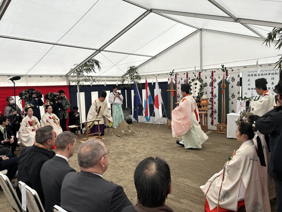 Xavier_Bettel's tweet photo. Delighted to be in #Osaka today for the official groundbreaking ceremony for the Luxembourg Pavillon at the #WorldExpo 2025 🇱🇺🇯🇵 https://t.co/mmgHcJPPS8