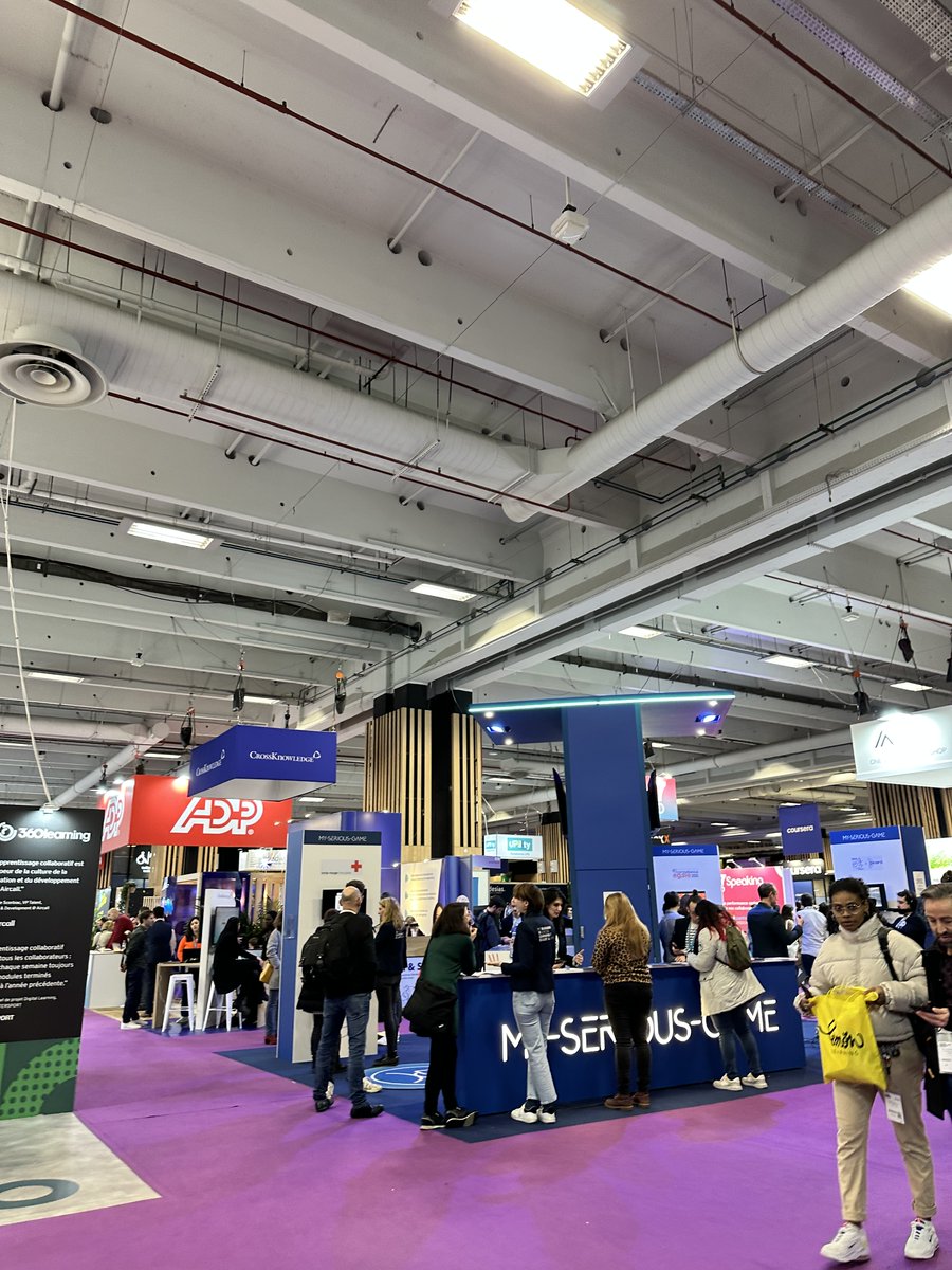 talkspirit's tweet image. Dans le secteur des RH, il y a quelques évènements qu&apos;on ne loupe jamais, et @HRTechFR en fait partie !

La team sales a passé la journée à l&apos;évènement afin d&apos;échanger avec certains partenaires et pourquoi pas en rencontrer de nouveaux !

#EVENT #HRTechFR