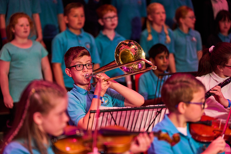 musicforyouth's tweet photo. #ThrowbackThursday to our 2023 National Festival! ๐
๐
Mark your calendars, 'cause the 2024 National Festival dates are set, and this time, we're going all out for 3 WHOLE DAYS! โจ๐ถ
Join us on the 4th-6th July 2024 in Birmingham! #TripleTheFun ๐๐ฅณ https://t.co/L1mo4gw8H4