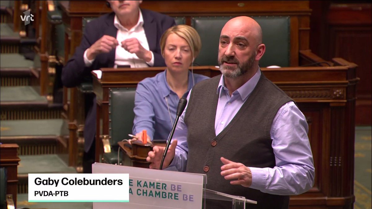 . @ColebundersGaby neemt het op voor zijn regio en haalt uit naar minister <a href="/GeorgesGilkinet/">Gilki</a> : "Wie in #Limburg tijdens het weekend een treinticket wil kopen, of informatie wil vragen aan een loket kan dat vanaf maart enkel nog in Hasselt doen!" #VillaPolitica