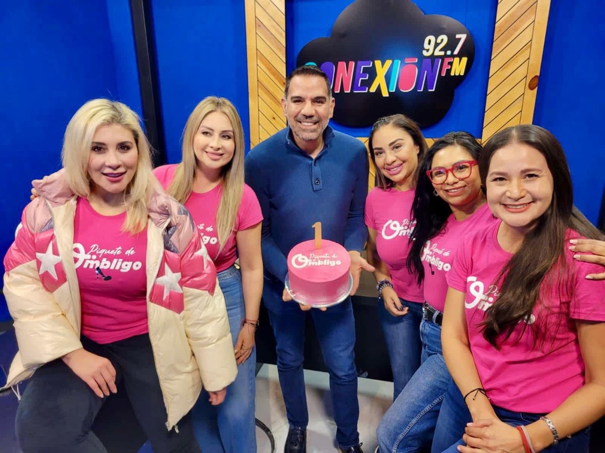 Celebrando con las “Piquete de Ombligo” su primer año al aire, gracias <a href="/sylviagarfias/">Sylvia Garfias</a> por la iniciativa y el compromiso 😍