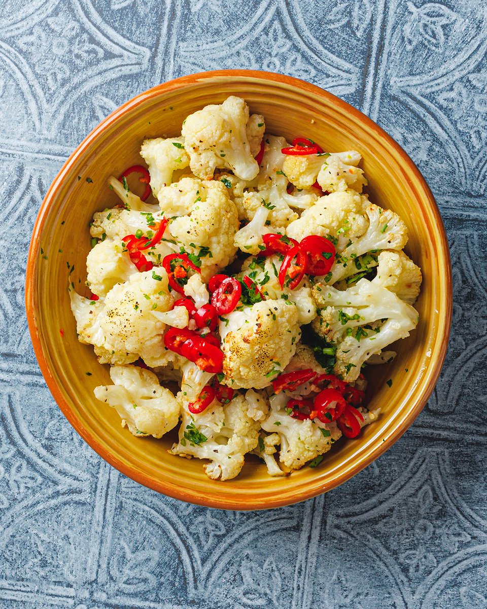 AyeletsCatering's tweet photo. Cauliflower is a veggie we just can’t have enough of. Fried, steamed, boiled or roasted, it belongs to every dinner spread. 🥦 #Cauliflower #KosherRecipes https://t.co/kYFRPF7z8Y