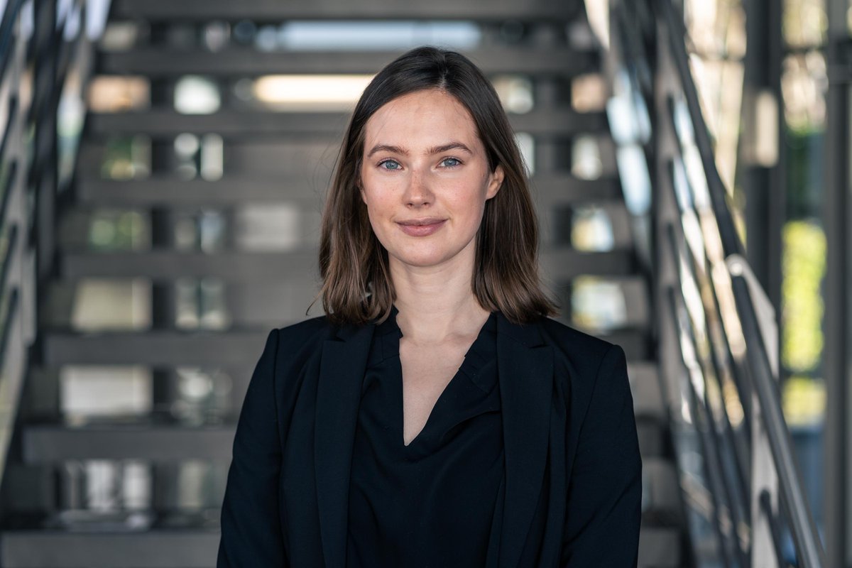 “I realised that there are ways to make a difference in the field of #medicine that don’t involve studying it.” Get to know our member Lauren Clack (@ClackTweets), who leads the #Implementation #Science in #HealthCare research group at @UZH_ch. ➡️ go.swissyoungacademy.ch/lauren-clack