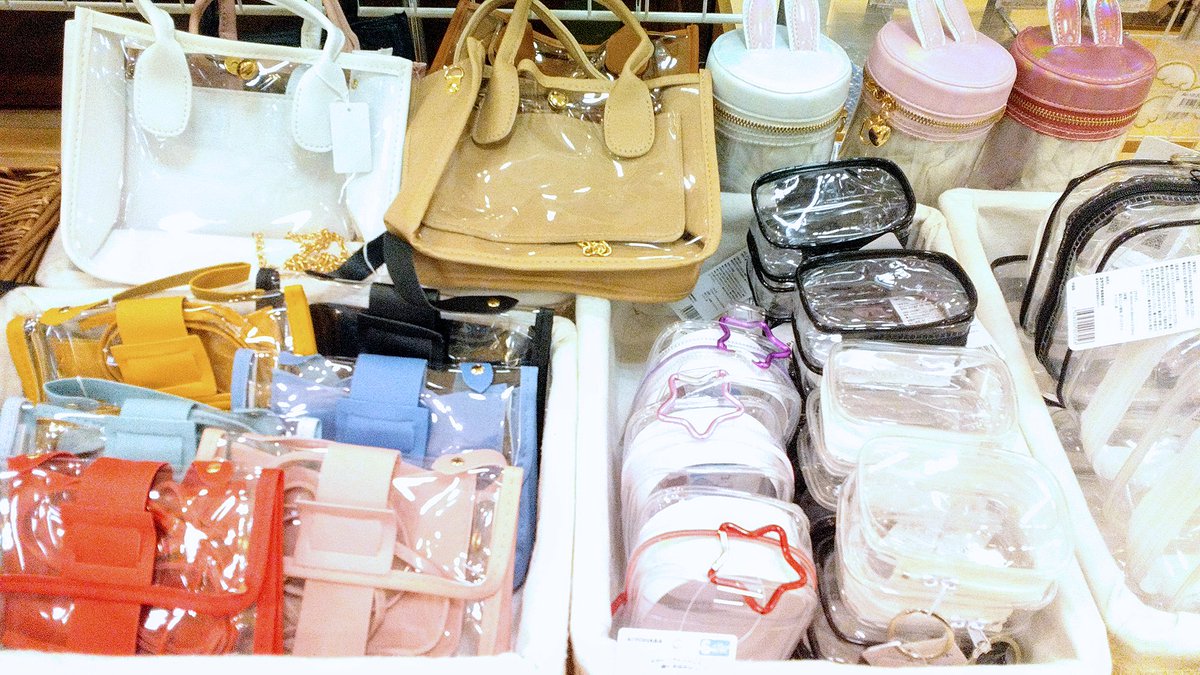 推しグッズやぬいと一緒におでかけ🥰 クリアポシェットとクリアバッグ