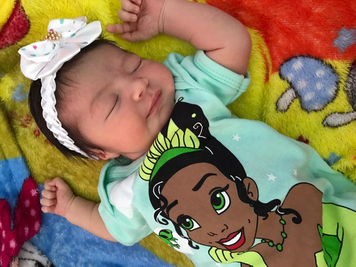 Juhsouzaa22's tweet photo. Apresento vocês minha Allana, minha bebê Newborn a bonequinha do Mika!! 🥰💜🧿 https://t.co/CUX0Y6fj0L