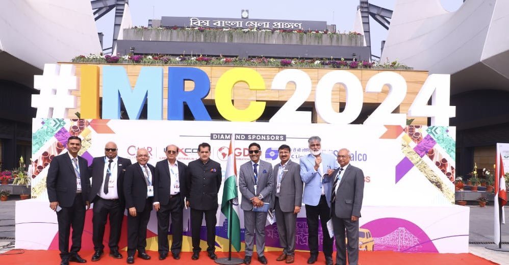 amitabhk87's tweet photo. Participated in the International Material Recycling Conference in Kolkata. Recycling is key to India’s sustainable growth, key to creating vast jobs, key to reducing imports, key to a circular economy. Recycled materials are not waste, they  are raw material inputs for manufacturing. In India’s US $10 trillion journey, circular economy has to be a key driver of growth.
