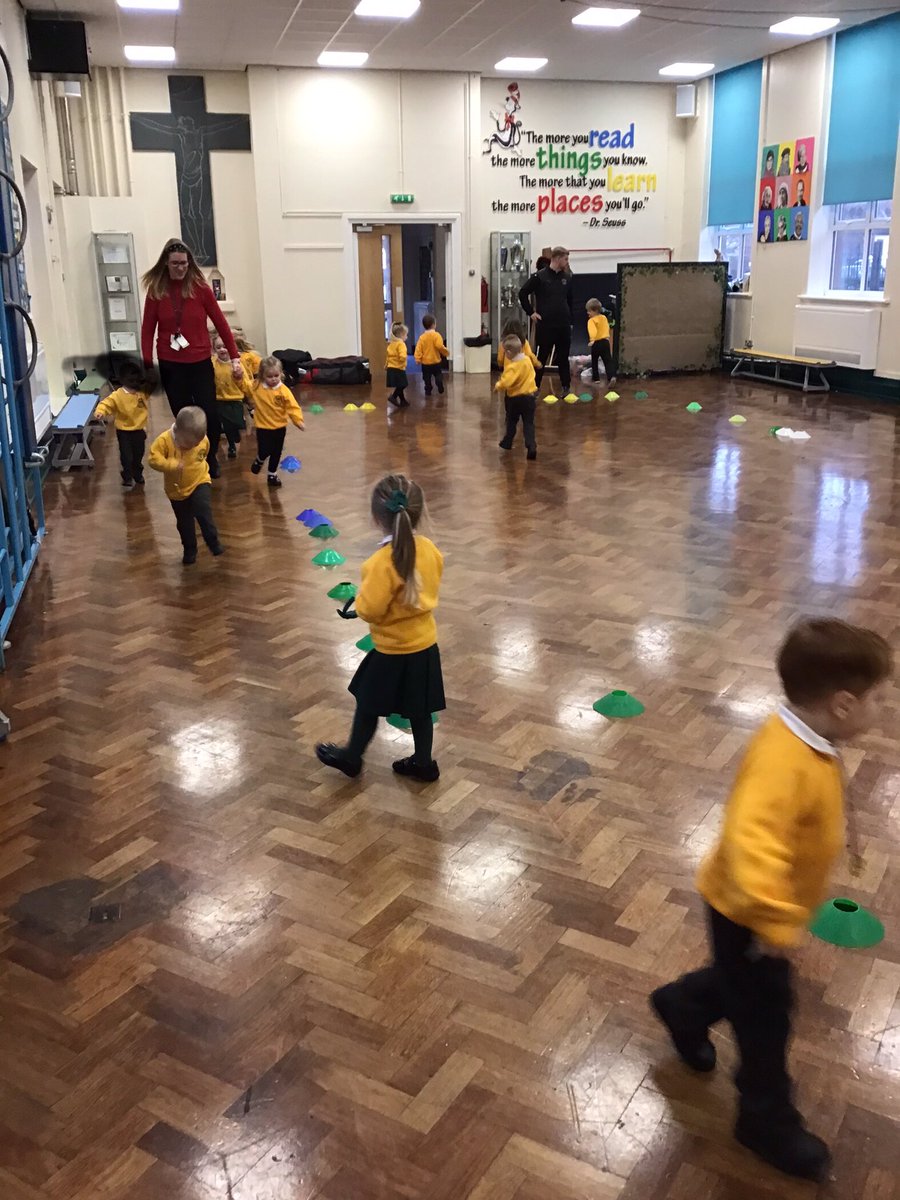 EYFSSJV's tweet photo. We had great fun in our weekly P.E. session. We had to listen very carefully and follow the rules. #PE https://t.co/guog5dpqRC