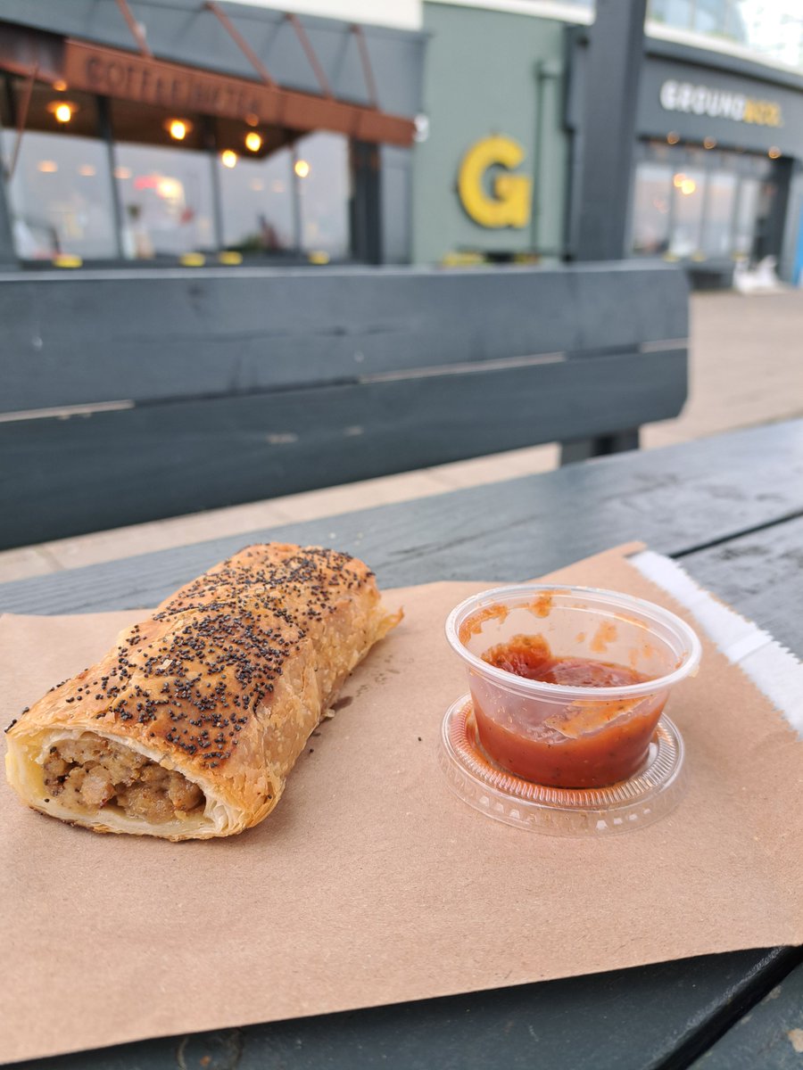 No trip to Salthill is complete without a sausage roll from @GroundAndCo 🤤🤤 Leroy, what DO you put in there to make them so irresistible?!