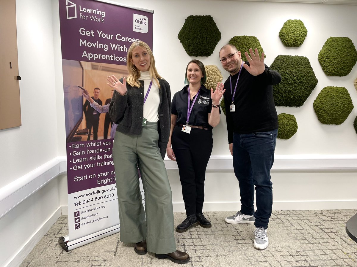 👋 Today we’ve been meeting with our fantastic Apprenticeships team, hearing about the ways they work with schools to provide Teaching Assistant #apprenticeship opportunities across #Norfolk

Thank you Nicole, Helen &amp; Ant💜

Find out more ⬇️
norfolk.gov.uk/education-and-…

#Norwich