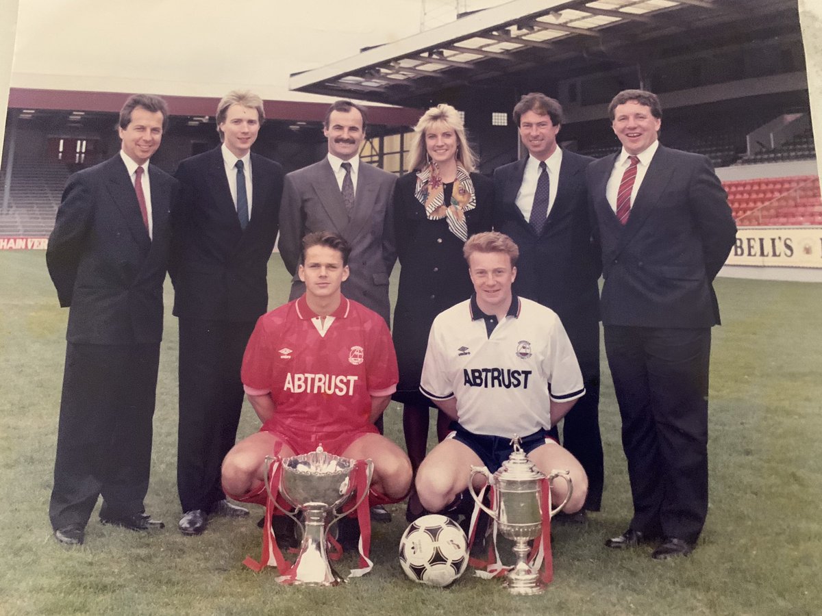 bev_hendry's tweet image. Very sad to see @abrdn_plc closing the Queen’s Terrace office . So many wonderful memories of working there in the early days with @MartinGilbert83 @hughlittle1 @crosby_colin @CaptainRBGS @PeterBirnie @bumpersbeets @AberdeenTartanA @GHosie1983