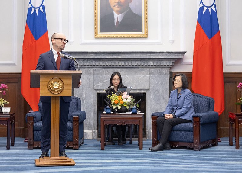 It has been a privilege to be part of the process of strengthening Lithuania's friendship with Taiwan, and I thank @iingwen for all the outstanding work she did for her people and ours. I wish Taiwan a happy future! 🇹🇼🇱🇹✌️