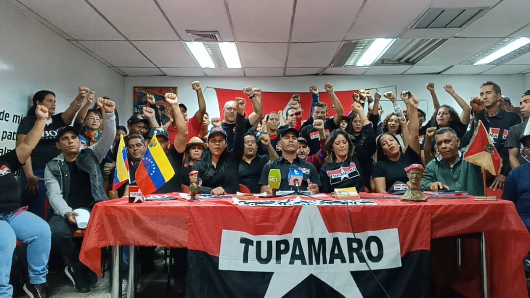 #AlMomento Rueda de Prensa TUPAMARO, con la finalidad de dar a conocer la nueva estructura de la Dirección Regional <a href="/MRTAragua/">MRT Aragua</a>, así como la planificación del plan de trabajo en el año del Emprendimiento y Fortalecimiento Económico.

<a href="/NicolasMaduro/">Nicolás Maduro</a> <a href="/WBenavides_MRT/">Williams Benavides</a>