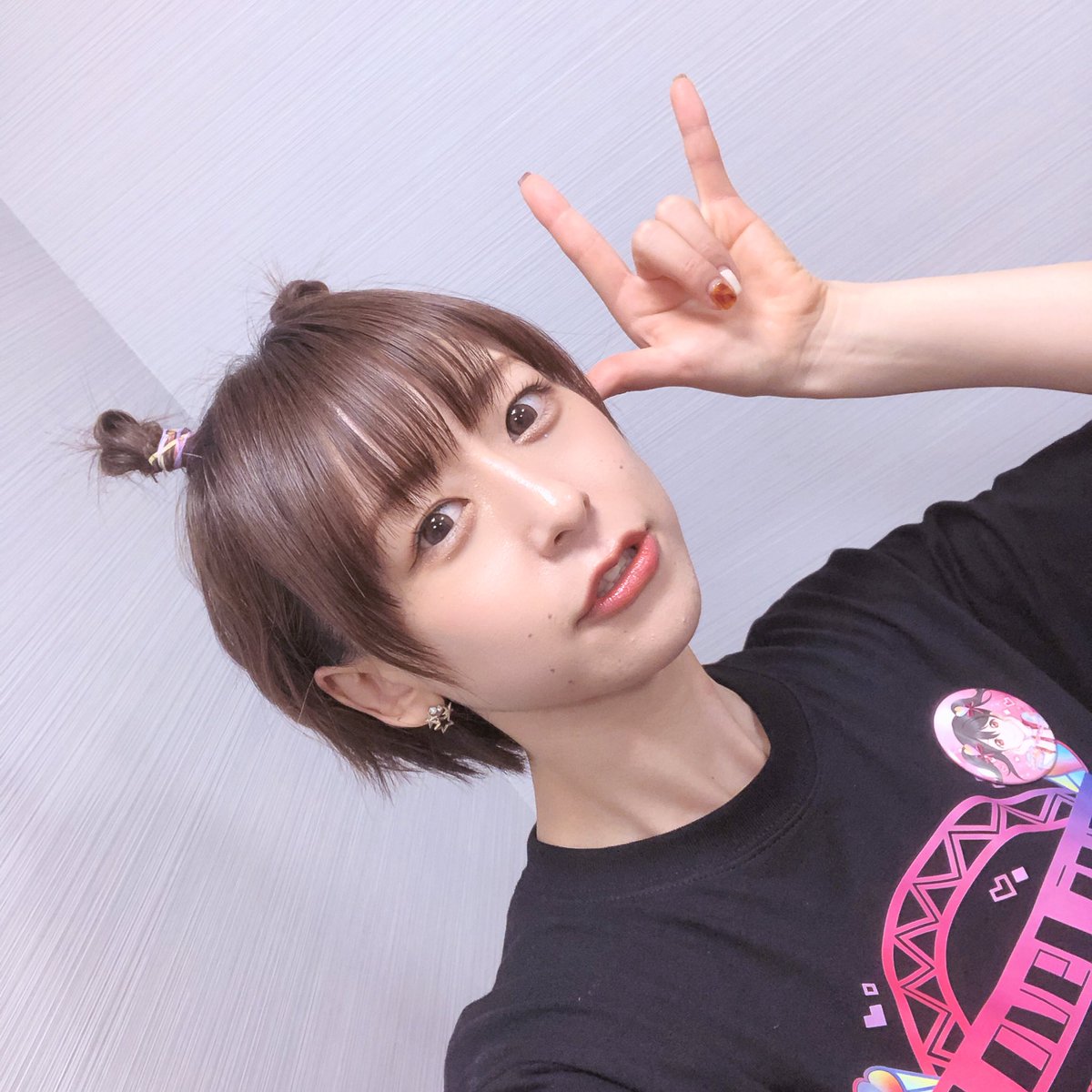 tokui_sorangley's tweet photo. #スクフェス2 のサービス終了が発表されました。スクフェスはみんながいつでもμ'sに会えるとてもとても大切な場所でした（ ;  ; ）

長い間、本当にありがとうございました✨

アニメもライブもスクフェスもどれも同じくらい大事な存在です！！！！

最後まで一緒に遊んでもらえたら嬉しいです🤟 https://t.co/n0ds6MWaRf