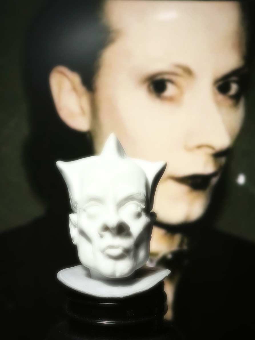 BOTD #KlausNomi   Avantgarde genius , synt opera superstar , unforgettable primadonna ! 
My sculpted tribute !🖤🤍