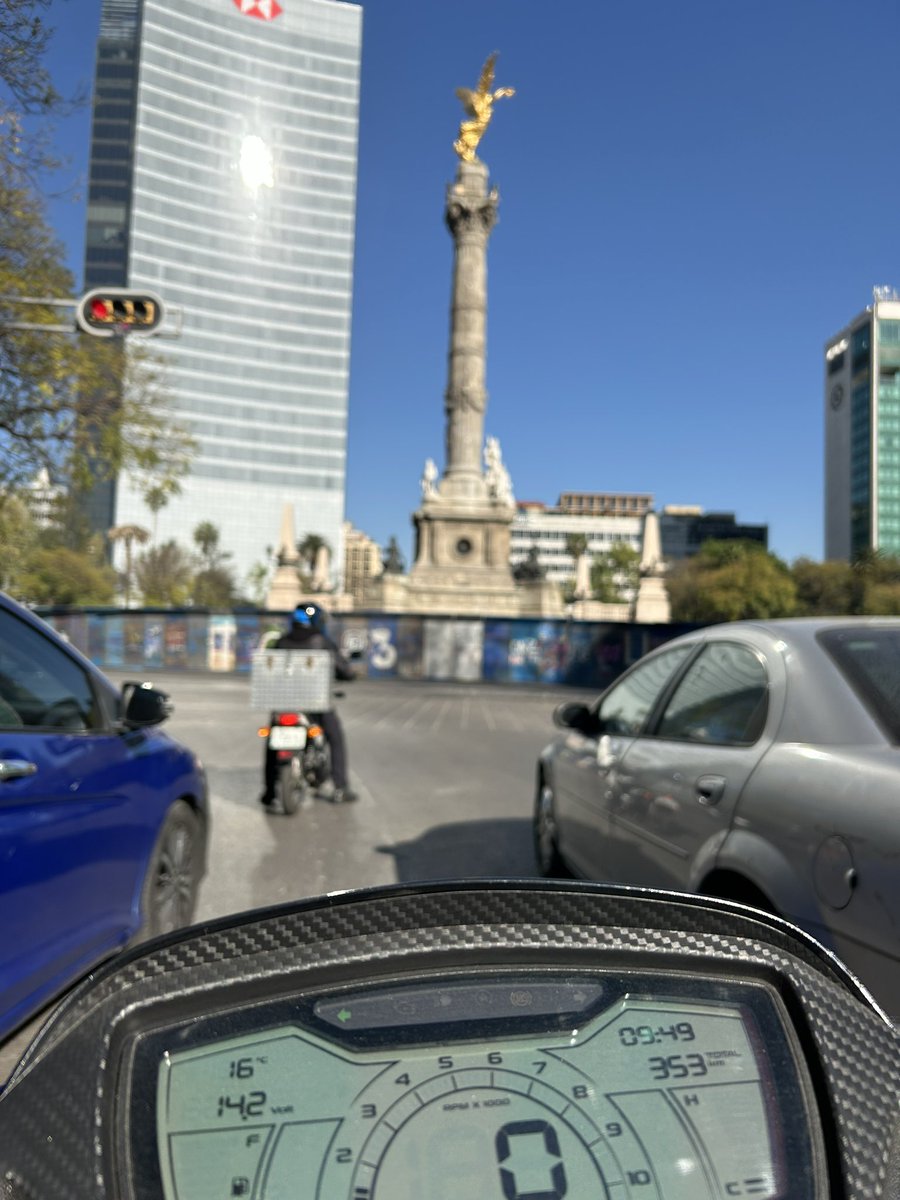 alexvazquez38's tweet image. Bubububuenos días podebanda… saludos desde aquí merol  #PoderosoProhibido