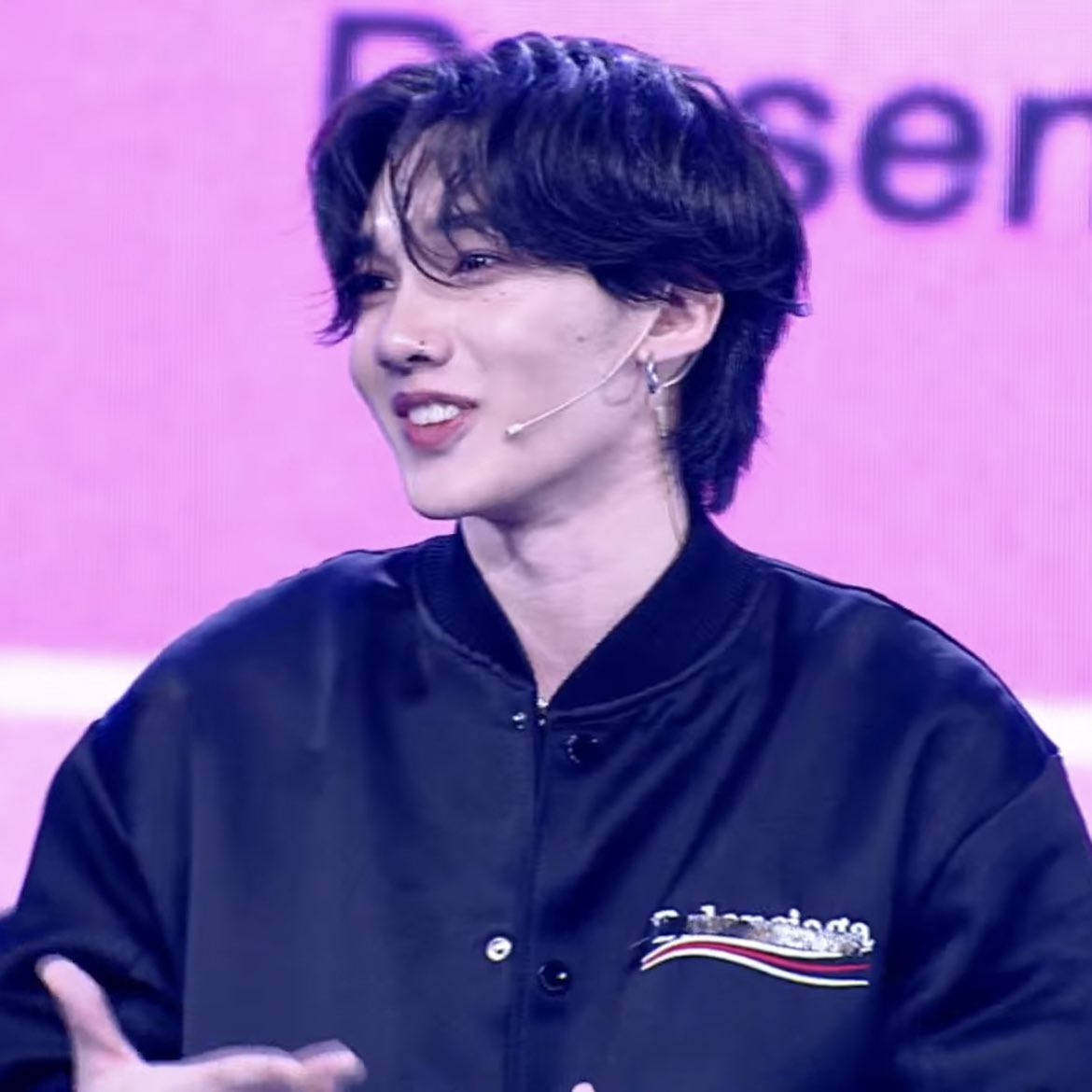 turtle_beam's tweet photo. ทุกคนมันจบละ จบที่เต๊ะ ฮีน้องยิ้มหวานน่ารักมาก  🥹💕#FESSTA https://t.co/SJgrIzk1l3