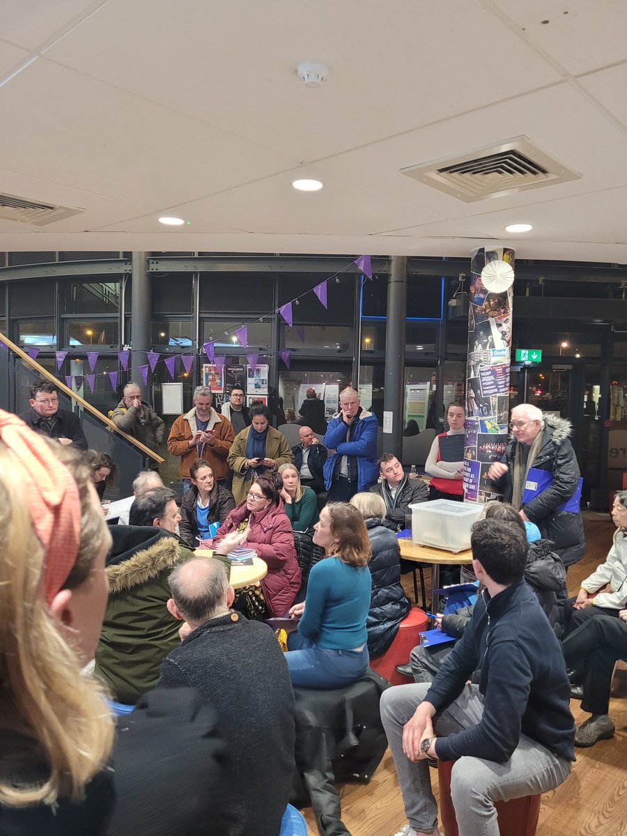 Thanks to each and every person who came out to talk #CommunityClimateAction in #Ballymun. It's been a real pleasure meeting so many people working hard for the good of their communties. Looking forward to seeing plans come to life! #decarbonisingzone #CommunityEngagement