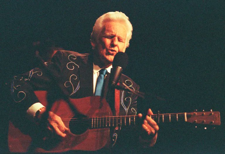 Live Review: @delmccouryband -- #bluegrass' finest -- playfully interacted with the sold-out crowd @Wolf_Trap while playing deep cuts by request on Jan. 20. Be a part of it with this wonderful recap and pix by @cvock. parklifedc.com/2024/01/25/liv…