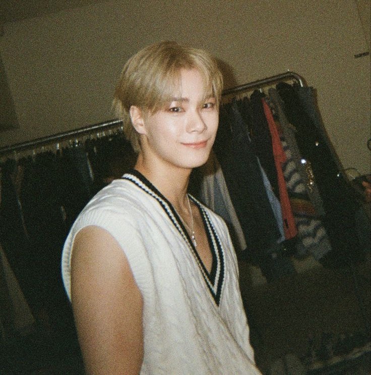 OFFCLASTRO6 | OA6 tweet media