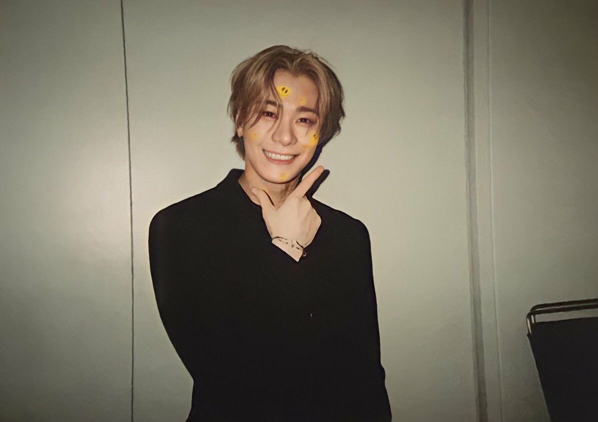 OFFCLASTRO6 | OA6 tweet media