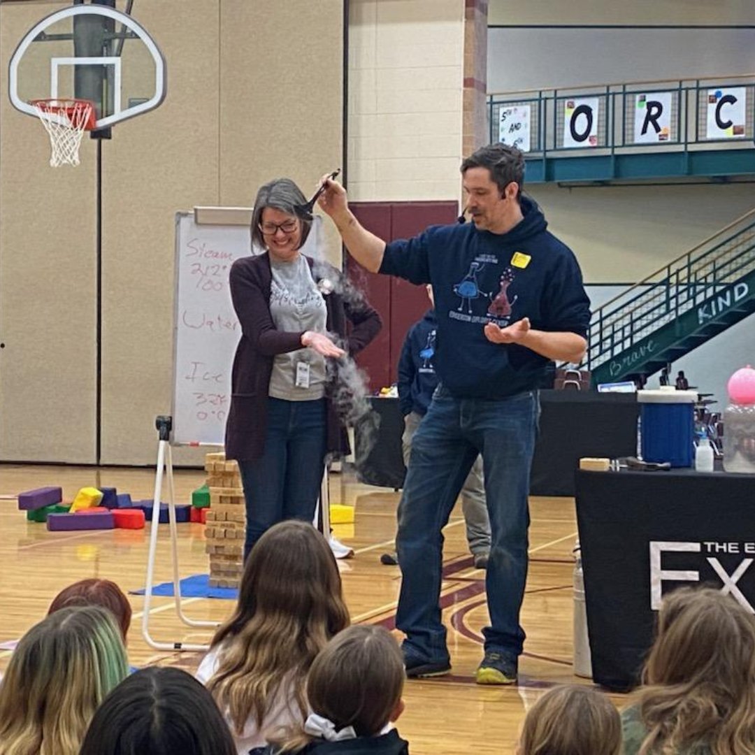 It's Science Day at the Middle School! The day kicked off with an all-school assembly featuring exciting experiments, followed by breakout sessions offering students hands-on learning opportunities. What an outstanding day of fun and education! #npspanthers