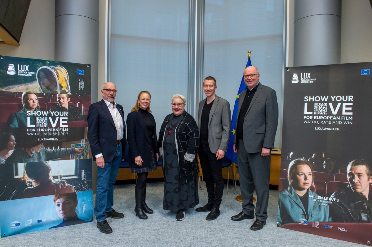 Oli todella hienoa tavata tänään Euroopan parlamentissa Kuolleet lehdet -elokuvan valovoimaiset tähdet Alma Pöysti ja Jussi Vatanen. Kiitos, kun tulitte ja teette tunnetuksi suomalaista elokuvaa! 🎬

#LUXaudienceaward