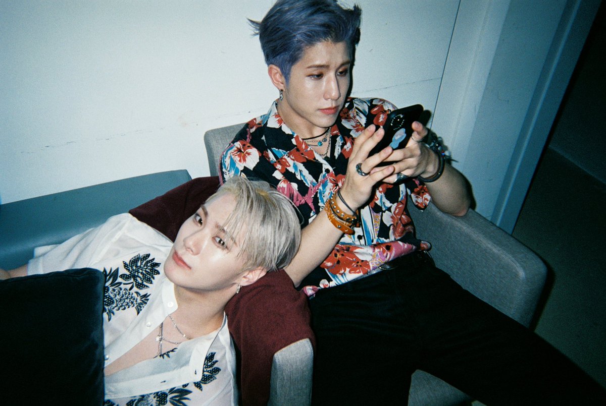_kyaooooojin's tweet photo. いつもジヌさんの近くで寝てたビニちゃんめちゃくちゃ愛おしい🌙

#영원한_나의달_문빈_생일축하해 https://t.co/auBBl9zEv4