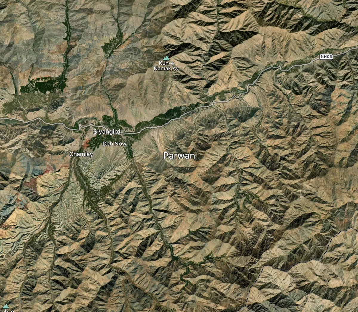 7_brbrbr's tweet photo. 🔸#Afghanistan: 🚨 4 #Taliban militants (#IEA) were killed and wounded during an #IED explosion by National Resistance Front (#NRF) in #Parwan.

#Security #AntiTerrorism https://t.co/YscWTijI3Y