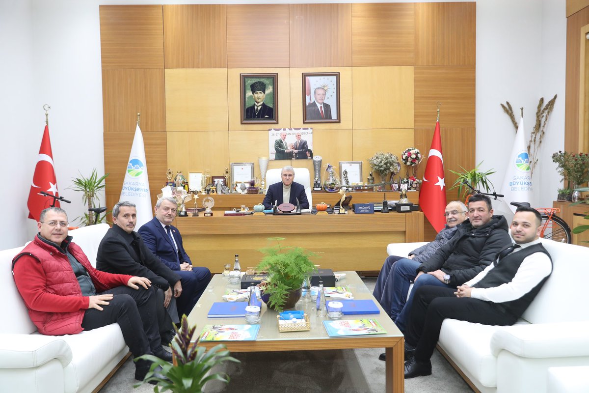 Karaman Mahalle Muhtarımız Sn. Mustafa Çalık’ı, Muhtar Azaları Sn. Enes Denli’yi, Sn. Nuh Kaman’ı ve Karaman Mahallesi esnaflarımızdan Sn. Burak Acar’ı, Sn. Abdullah Alemdar’ı, Sn. Yaşar Kocaosmanoğlu’nu ağırladık.

Nazik ziyaretlerinden dolayı kendilerine teşekkür ediyorum.