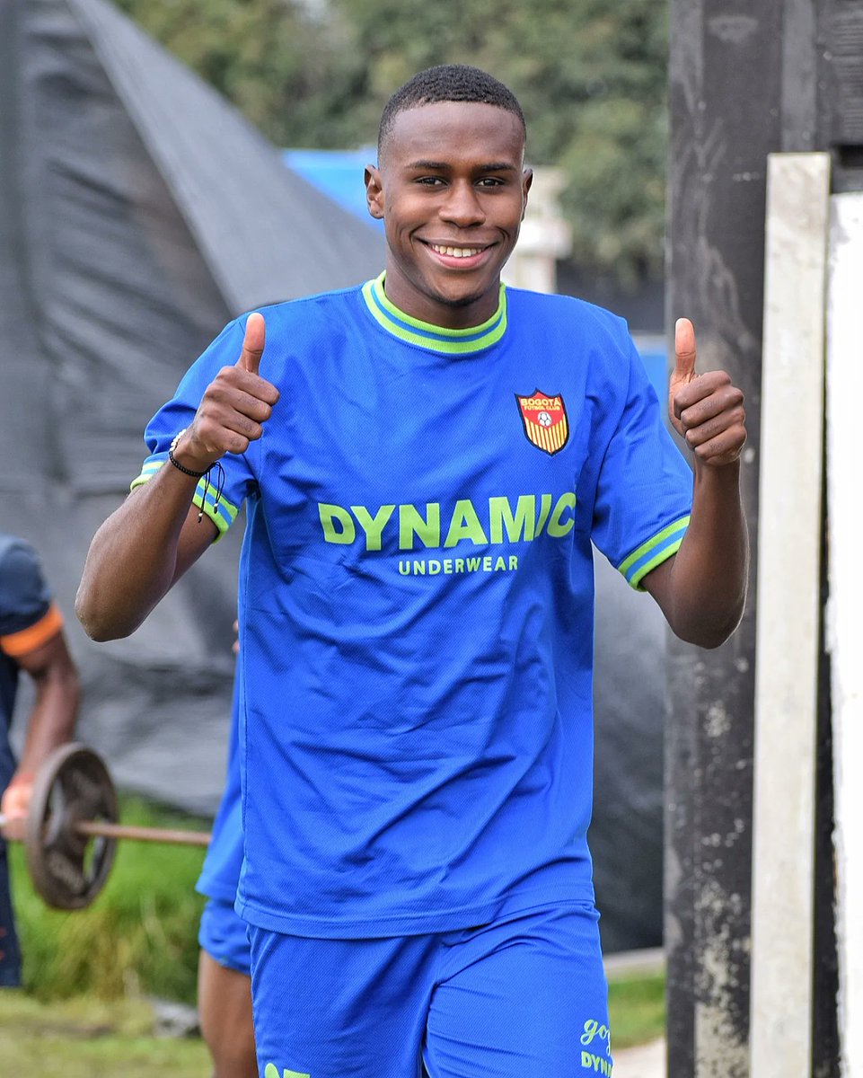 ¡La foto! 📸😁
Este semestre jugarán juntos Aldair Zárate y Kevin Cuesta, quienes compartieron plantel en nuestro equipo en 2022.
¡Muchos éxitos en <a href="/ABucaramanga/">Atlético Bucaramanga</a>! 👏🏼

#BogotanosDeCorazón