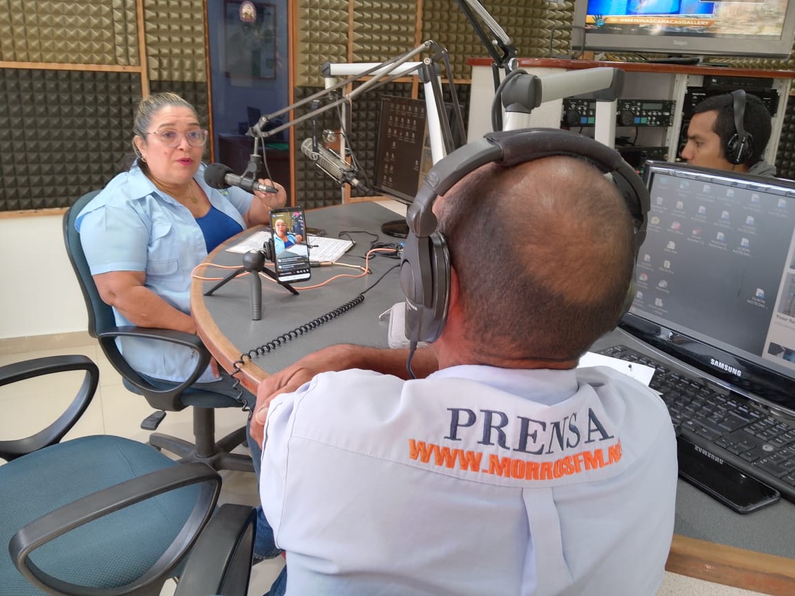 Inces_Guarico2's tweet photo. #25Ene | Gerente del Inces en el estado Guárico @ariselamedina, asistió al programa Punto de Encuentro por la emisora OYES 89.7fm, donde hizo el llamado a las empresas a realizar la "Encuesta nacional de necesidades formativas de industria y comercio". #DiálogoYDiplomacia https://t.co/DvcfGE8TsG