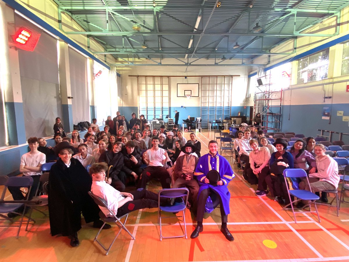 🤩🎭🎶 After a fabulous opening night we’re all so excited for our 2nd night bringing Oliver to life and enjoying every moment! 🎶🎭🤩 <a href="/Sandym0untPark/">Sandymount Park Educate Together Secondary School</a>