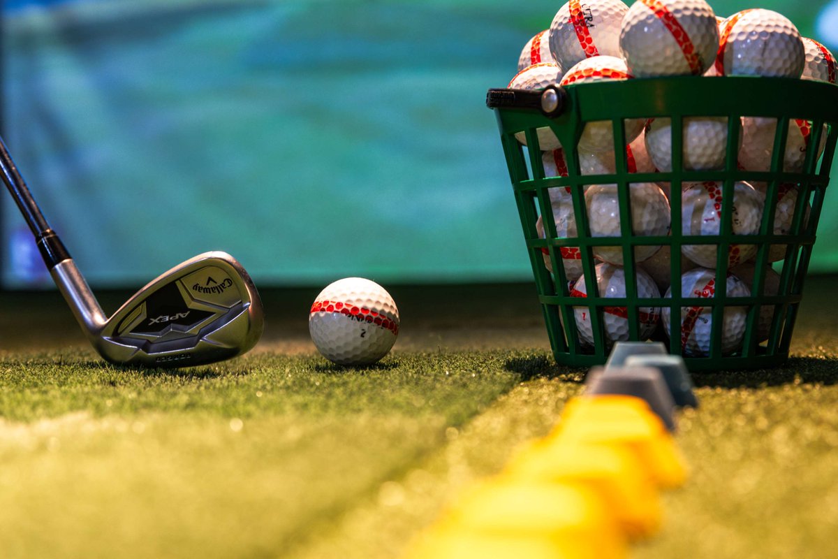 Swing into fun at Mozingo Lake Recreation Park's Swing Bays! 🏌️🎉 Perfect for parties or casual hangouts with friends. Book from 9 AM to 5 PM daily, with after-hours reservations available a week in advance. Secure your times today - call the Golf Pro Shop at (660) 562-3864!