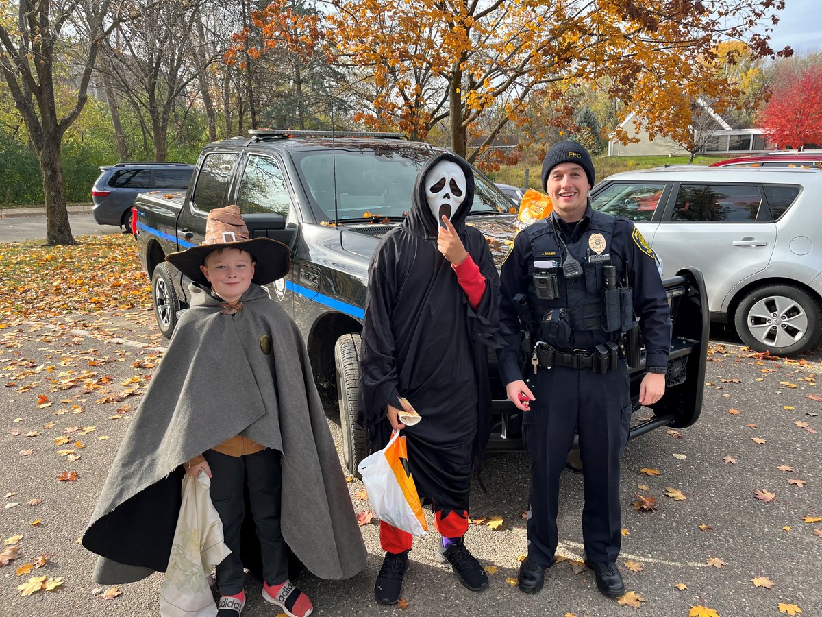 Edina Police & Fire Departments tweet media