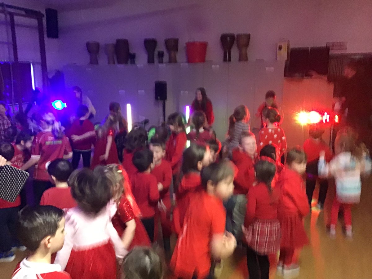 Ysgol Saron tweet media