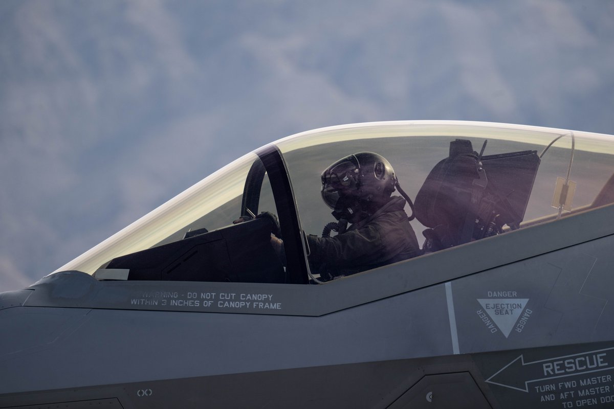 “If I’m in the military, I’d rather be in the air than on the ground. If I’m in the air, I’d rather be in an @thef35 than anything else.” Our Airmen from @HAFB are bringing the F-35's vital capabilities to the integrated fight at #redflag @NellisAFB 388fw.acc.af.mil/News/Article-D…