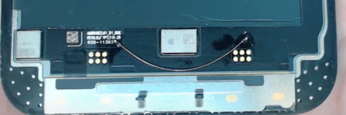 jsonantunes's tweet image. Hey @Apple, fix the green screen on iPhone 13 Pro! This is an workaround for R$600,00. The solution offered by official support costs R$2,5k for a manufacturing problem!