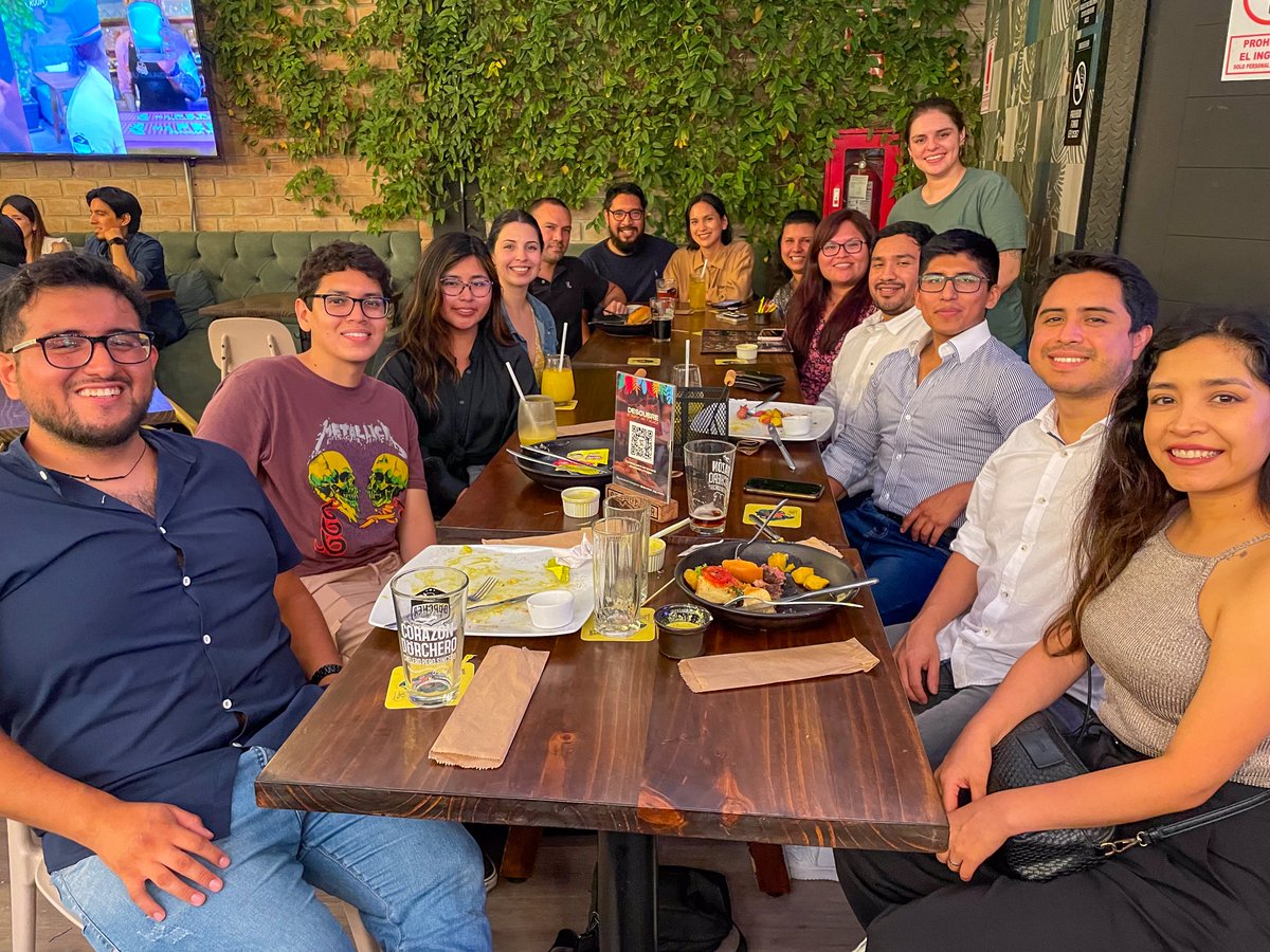 innovalab_imt's tweet image. Este mes celebramos el primer aniversario del laboratorio físico de #InnovaLab en el LID 408 - UPCH! 🎉👏 Ha sido un año de muchísimo crecimiento y grandes retos. ¡Este año vamos por más! 🚀