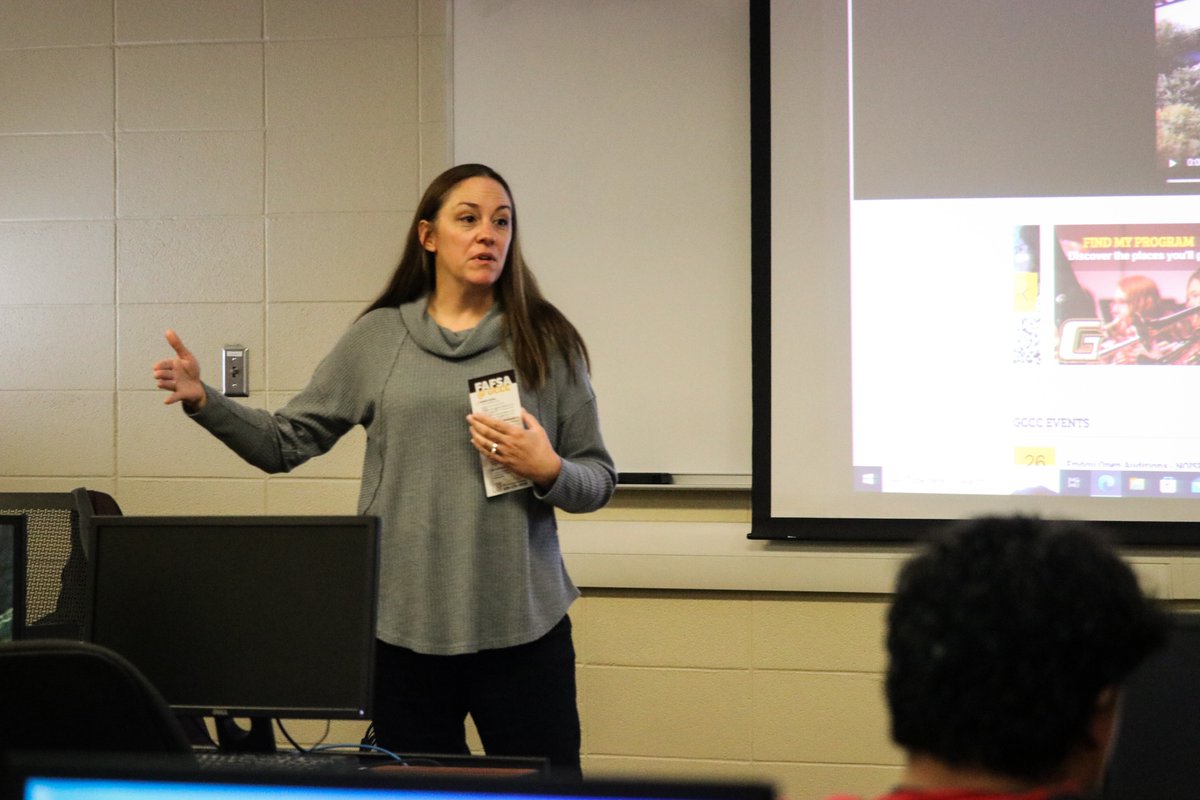 GCCCBroncbuster's tweet image. Today, Jill Lucas, Assistant Director of Financial Aid, talked to Dr. Ortega&apos;s Personal Finance class about financial aid, student loans, scholarships, and FAFSA. Thank you, Jill, for sharing your expertise with our students.

#FinanceClass
#ProducingPositiveContributors🎓