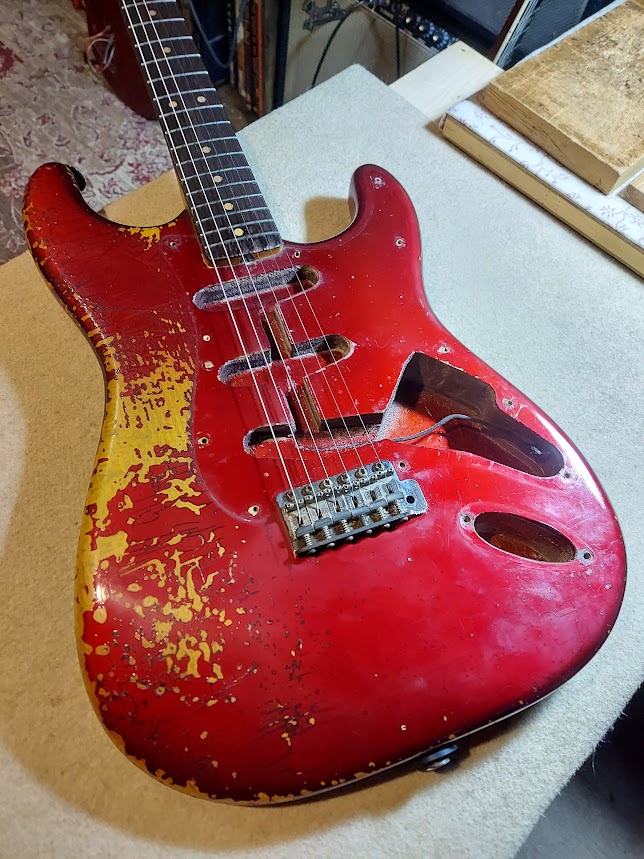 einunikohada666's tweet photo. 佐橋佳幸氏のCARのストラトPU巻き直し&オール・メンテ。
常に「買った時の音を保ちたい。」とのご意向からの作業。もう10年ほど年に一度行ってます。
#佐橋佳幸
#山弦
#64strat
#stratocaster
#vintagestrat
#山下達郎
#矢野顕子 https://t.co/HDTLWXP79v
