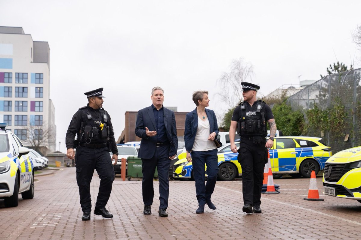 Knife crime is up 77% since 2015 w record high fatal stabbings, devastating families as young lives are lost. Govt is failing to act. Today @Keir_Starmer & I met police, community & young people in Milton Keynes to set out Labour’s action plan to halve knife crime & save lives