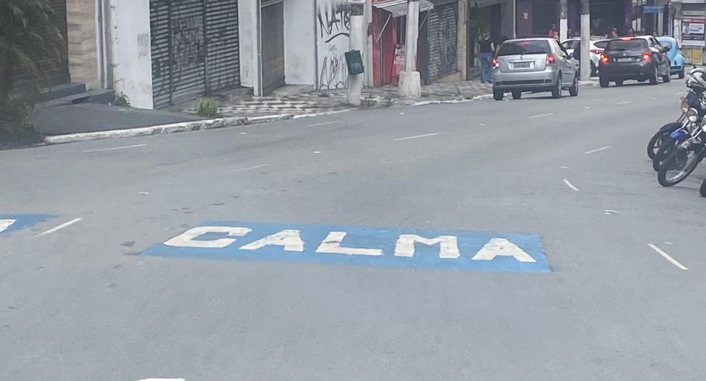 larazanini3's tweet photo. São Paulo, uma cidade tão estressada que até a rua pede calma… https://t.co/AkgcTSHFyr