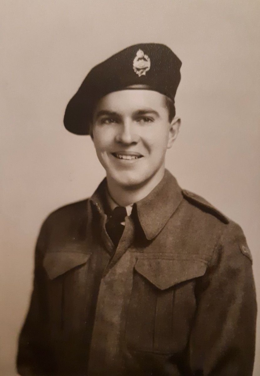 🍁 Nous nous souviendrons de Stuart Louis Johns (1925-2023), un tankiste qui a reçu la Médaille de conduite distinguée pour son héroïsme au canal de Küsten en avril 1945. Cliquez ici pour en savoir plus ➡️ buff.ly/3SdsvdH #anciencombattant #WWII