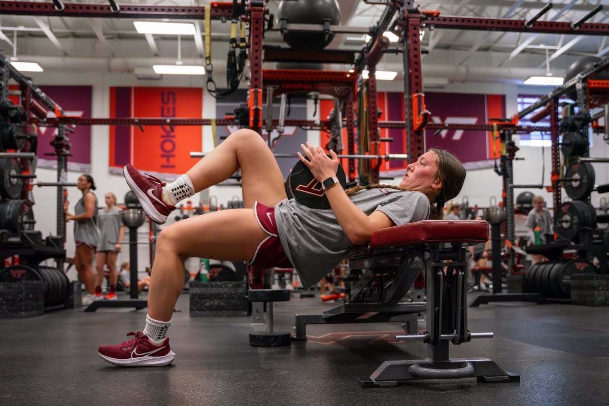 𝙒𝙚𝙡𝙘𝙤𝙢𝙚 𝙩𝙤 𝙩𝙝𝙚 𝙂𝙧𝙞𝙣𝙙 💪🏻 Spring season starts Feb. 24 🗓 #Hokies ⚽️