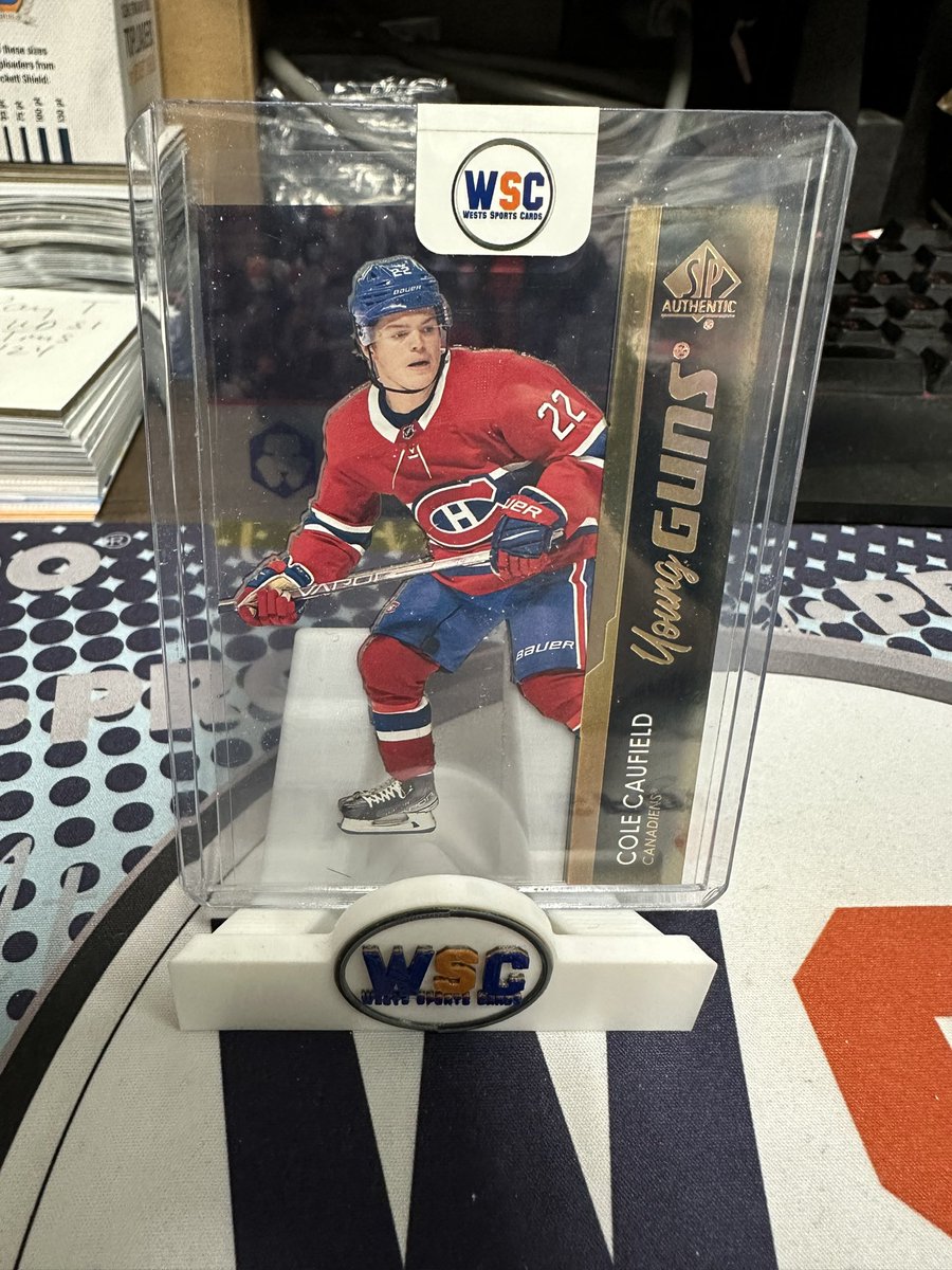 westsportscards's tweet image. Another monster #groupbreak 4 Box 21-22 SP Authentic Hockey Jeremy Swayman FWA Inscribed /50 + Cole Caufield Young Guns Acetate our SPA #Bounty is over $3600 come join our next break!! @UniversalDst @UpperDeckHockey @UpperDeckSports