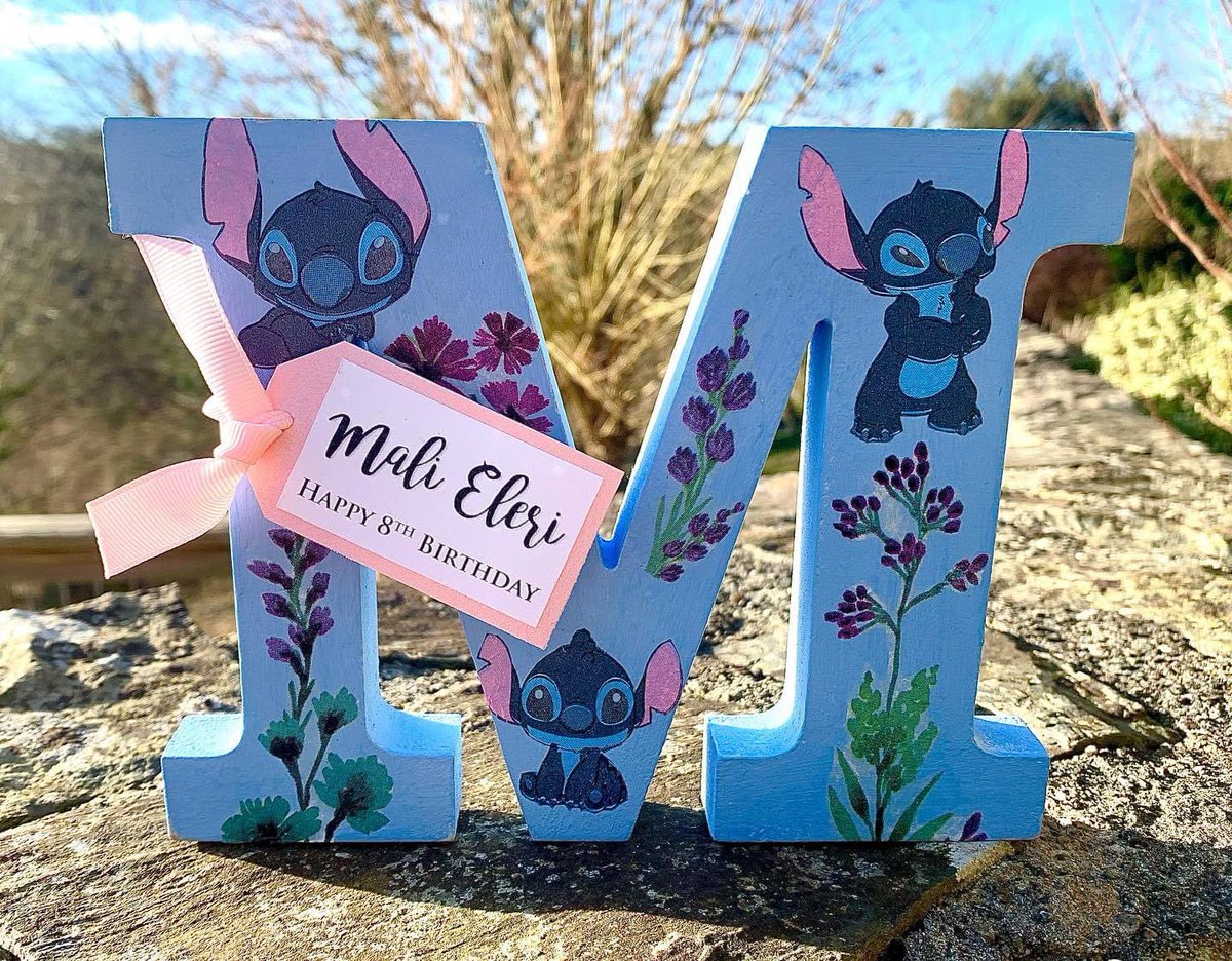 LittleToesbyER's tweet photo. 🙂 I had soooo much fun creating this beautiful Stitch themed letter for a lovely customers daughter! 

Personalised gifts are the best, I hope you love it Mali! 

#stitchgift #liloandstitch #personalisedgifts 

https://t.co/E2pU4k4Fia https://t.co/bHULZ1Ltqv