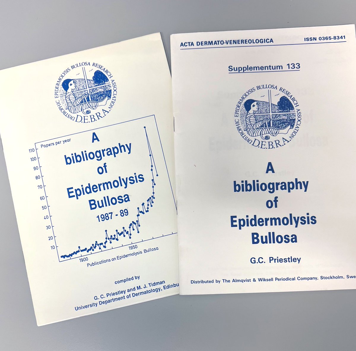 DarioBalacco's tweet photo. Thrilled to connect with the incredible @jnnyHarris through X! 🚀 She just sent these fascinating pieces of EB research history to me, and wow! 
Also, the @charityDebra logo looked completely different back then! 🕰️ #fightEB #EpidemolysisBullosa #AcademicTwitter https://t.co/AUh3pzG7N3